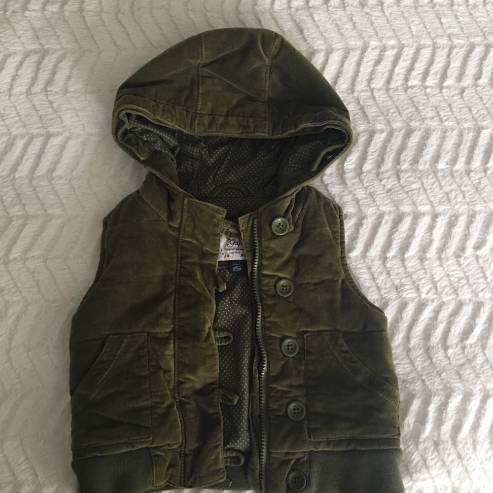🍃🍂 Baby Gap Hooded Vest, Olive Green, size 2